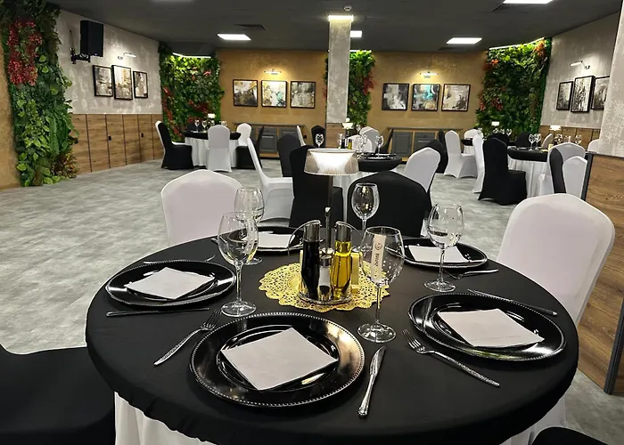 Hotell Forum Sport Palace 2*